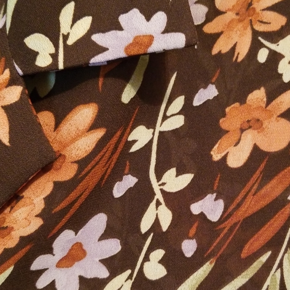 Spring blouse - Picture 2 of 3
